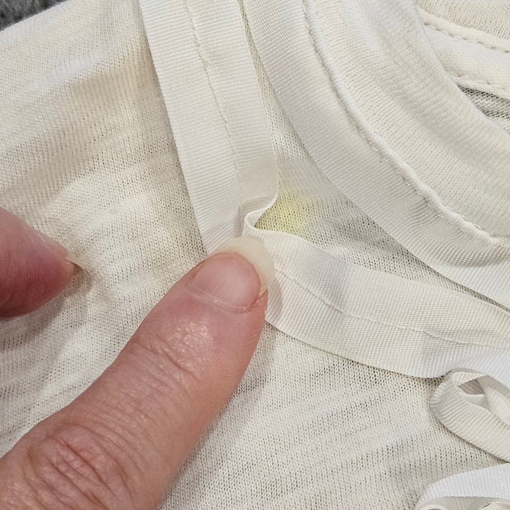 J.Crew Ivory Slub Cotton T-Shirt with 3D Ribbon Flower Applique Womens Medium - Picture 4 of 6